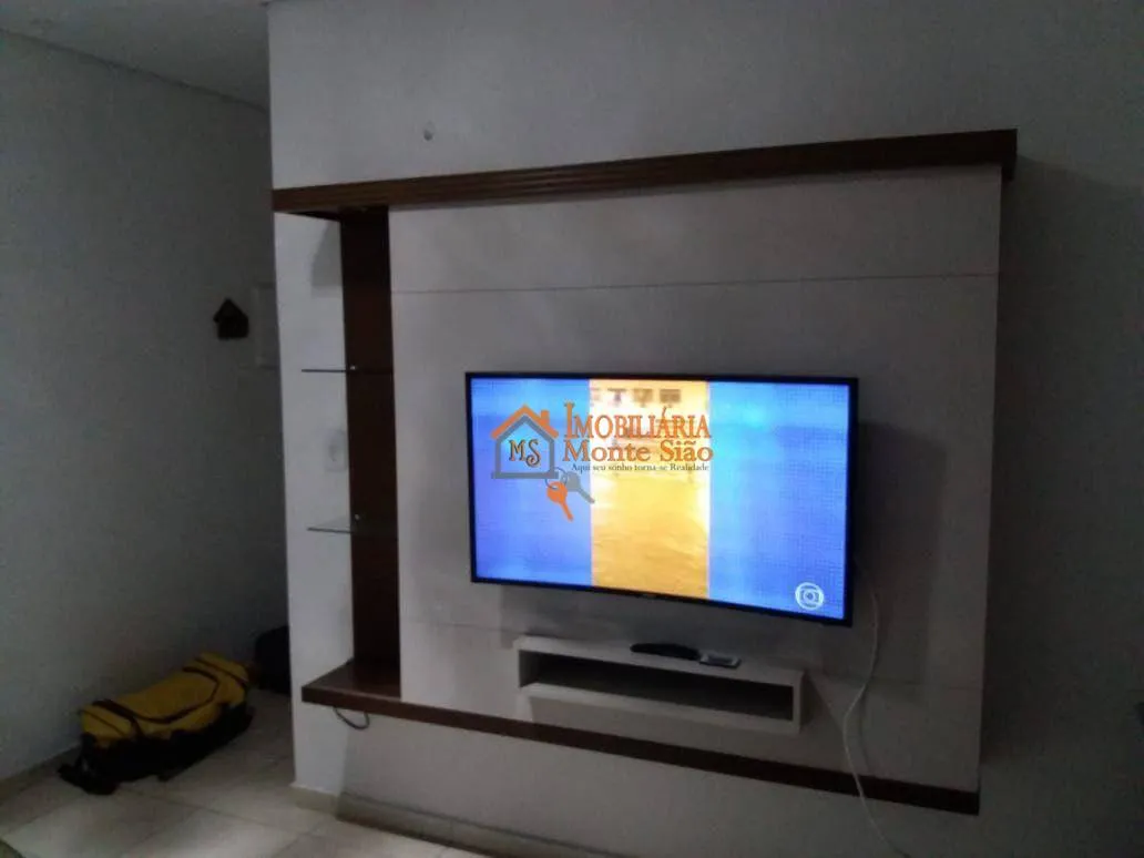 Foto do imóvel Apartamento com 2 dormitórios à venda, 48 m² por R$ 300.000,00 - Água Chata - Guarulhos/SP