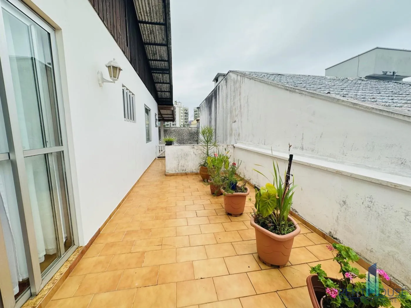 Imagem Casa para Venda em Balneário Camboriú, Nações, 5 dormitórios, 4 suítes, 5 banheiros, 3 vagas
