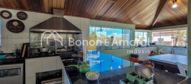 Foto do imóvel Sobrado Espaçoso com Piscina e Lazer Completo em Condomínio Fechado em Valinhos - SP em Alameda Alexandria, 154 - Condomínio Residencial Terras do Oriente, Valinhos - SP