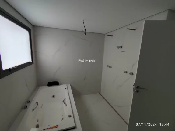 Imagem Apartamento com 244m² em Moema encontre o maior estoque Cyrela na Zona Sul! Explore em www.fmsimoveis.com.br