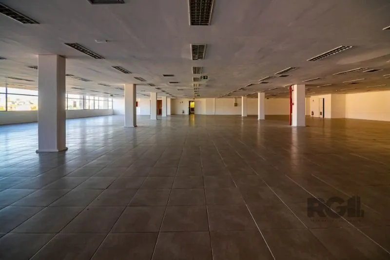 Imagem Conjunto/Sala para Locação/Aluguel - 900m², 0 dormitórios, Navegantes