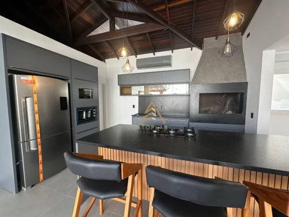 Imagem Casa com 4 suítes sendo 1 master à venda, 400 m² por R$ 7.800.000 - Estados - Balneário Camboriú/SC