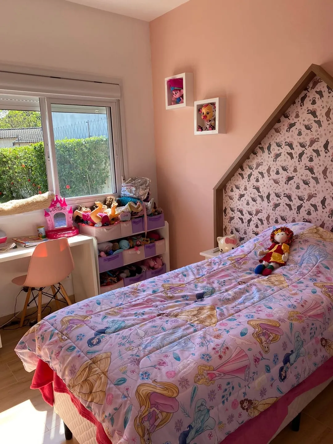 Imagem Casa à venda 3 Quartos, 1 Suite, 4 Vagas, 250M², Crispim, Pindamonhangaba - SP