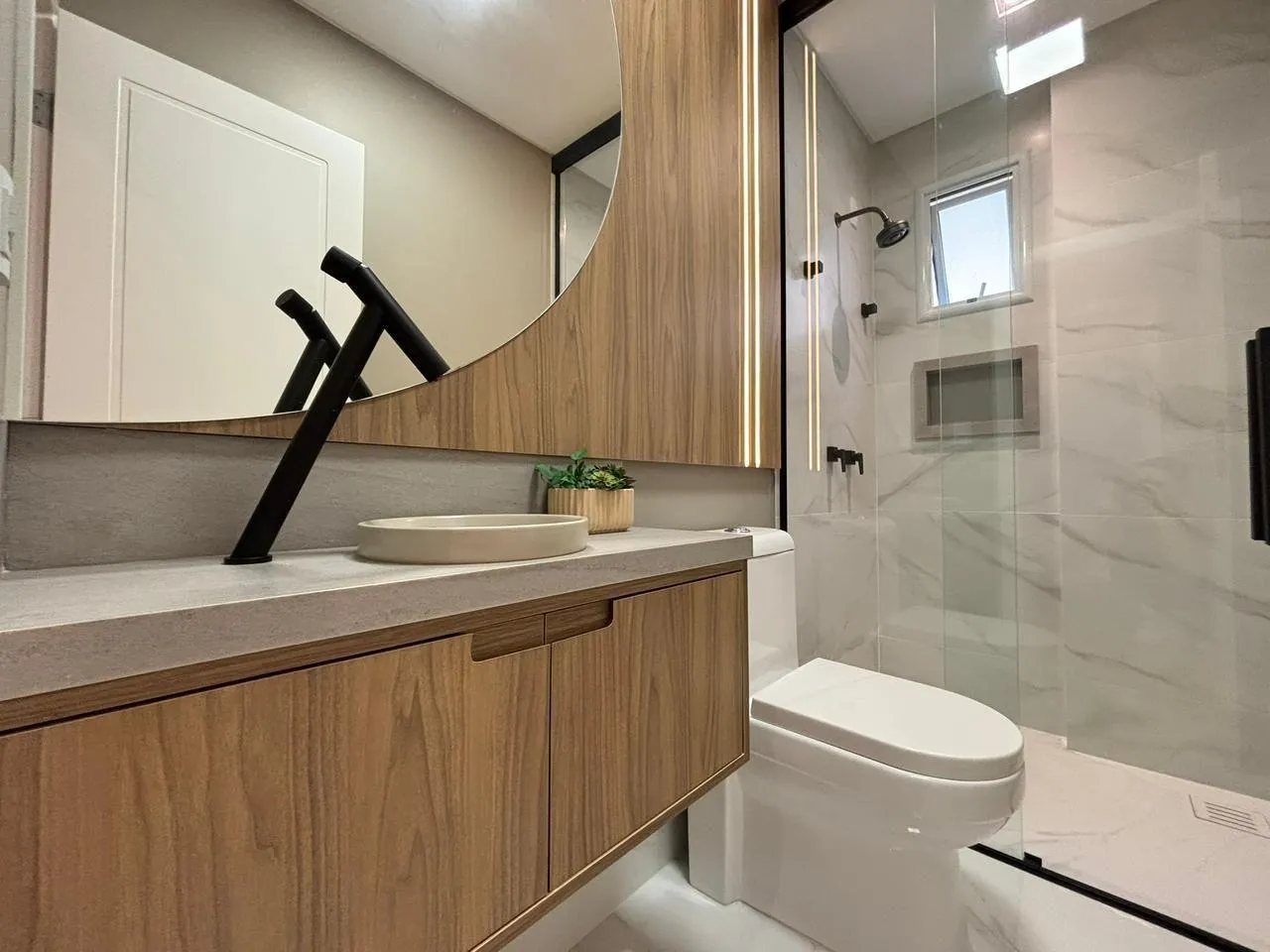 Imagem Apartamento com vista para o mar à venda com 140m2 por R$ 6.800.000,00