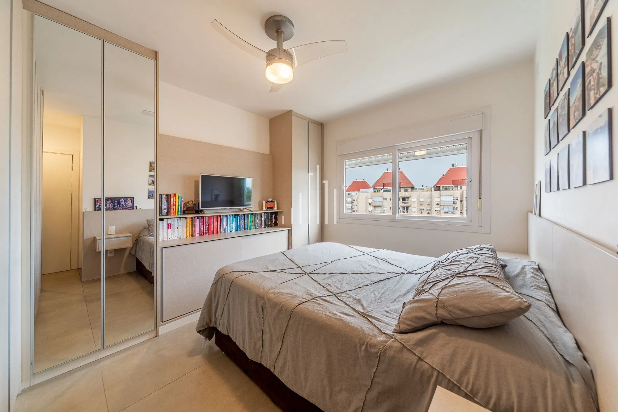Imagem Apartamento mobiliado 60m² | 1 dormitório | Andar alto | Vista livre | 1 vaga