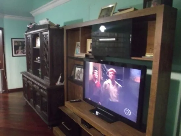 Imagem Casa com 03 quartos em terreno de 13:20 x 7501, no bairro Medianeira