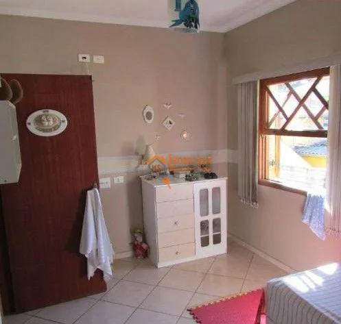 Imagem Casa com 3 dormitórios à venda, 209 m² por R$ 550.000,00 - Jardim City - Guarulhos/SP