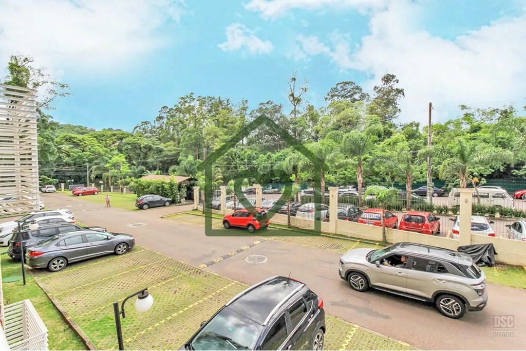 Imagem O apartamento está desocupado, tem privacidade nas janelas e incidência do sol pela manhã. São 2...