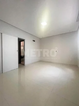 Imagem Casa para locação no Sol Nascente Etapas, 3 suítes, piscina, Petrolina