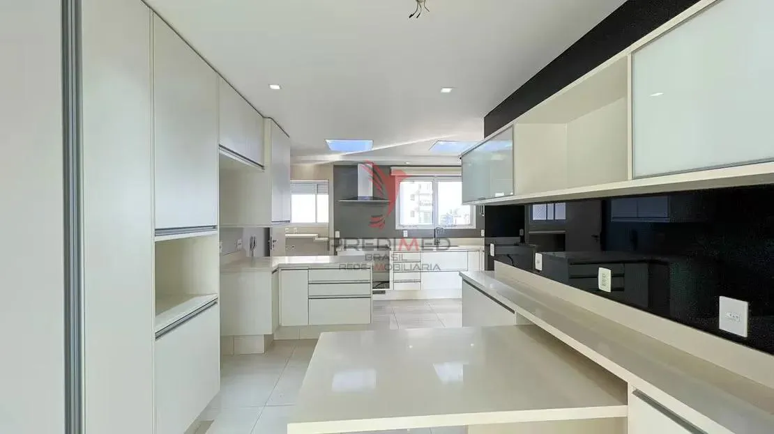 Imagem VENDO, ALUGO, NO CAMPO BELO ESTE BELÍSSIMO APARTAMENTO! ANDAR ALTO, 288M2, ACEITA PET