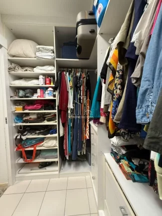Imagem Oportunidade única! Apartamento residencial à venda em Salvador-BA, 2 quartos, 1 suíte, 3 salas, 1 banheiro, 1 vaga na Armação.