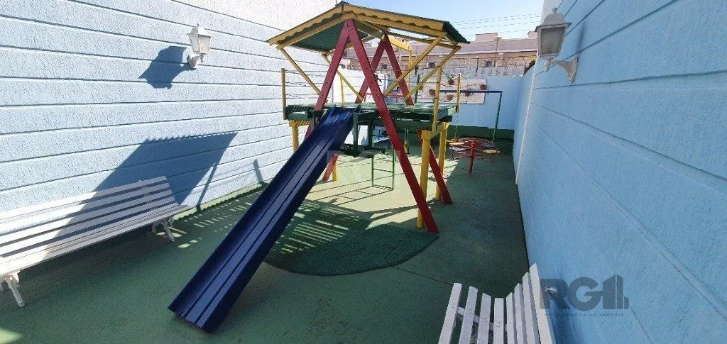 Imagem Casa em condomínio no Sarandi de 2d vaga e infra