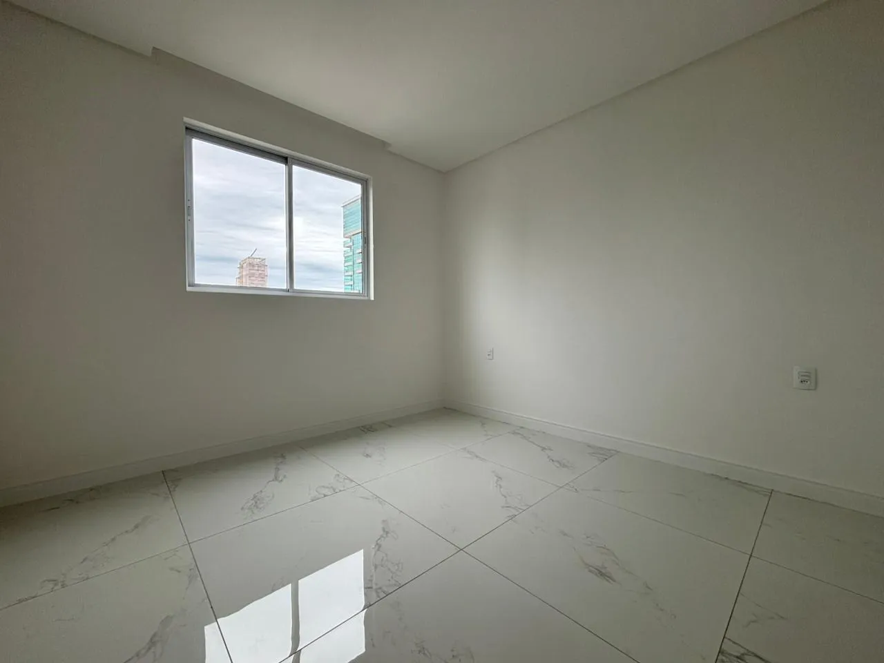Imagem Apartamento à venda com 159.48m2 por R$ 2.125.000,00