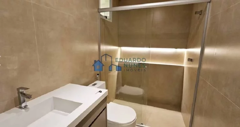 Imagem ÁTIMA ÁREA PRIVATIVA, REFORMADA COM 04 QUARTOS, 04 VAGAS NO SANTO ANTÔNIO!!