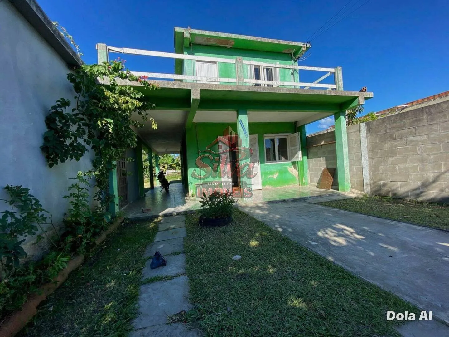 Imagem Casa 3 dormitórios com anexo a 800m do mar no Presidente