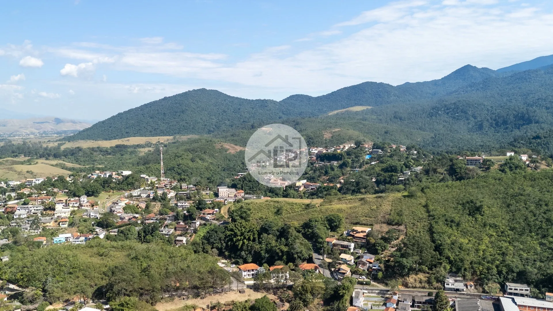 Imagem Lote/Terreno de 11000m² no bairro Penedo, em Itatiaia