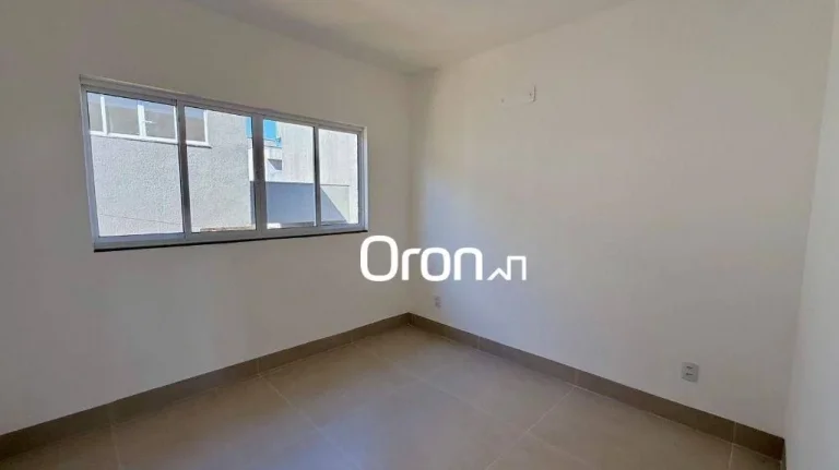 Imagem Sobrado à venda, 138 m² por R$ 650.000,00 - Chácara São Pedro - Aparecida de Goiânia/GO