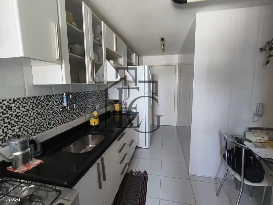 Imagem Apartamento para Venda em Araruama, Parque Hotel, 4 dormitórios, 2 suítes, 1 banheiro, 1 vaga