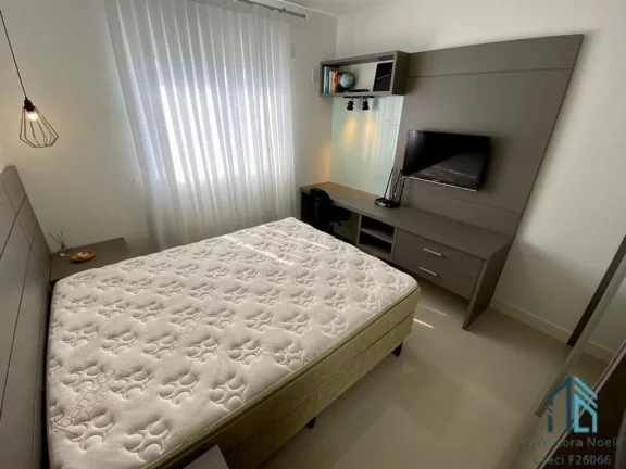 Imagem Apartamento 03 suítes, 02 vagas, andar alto ensolarado no Centro de Balneário Camboriú SC