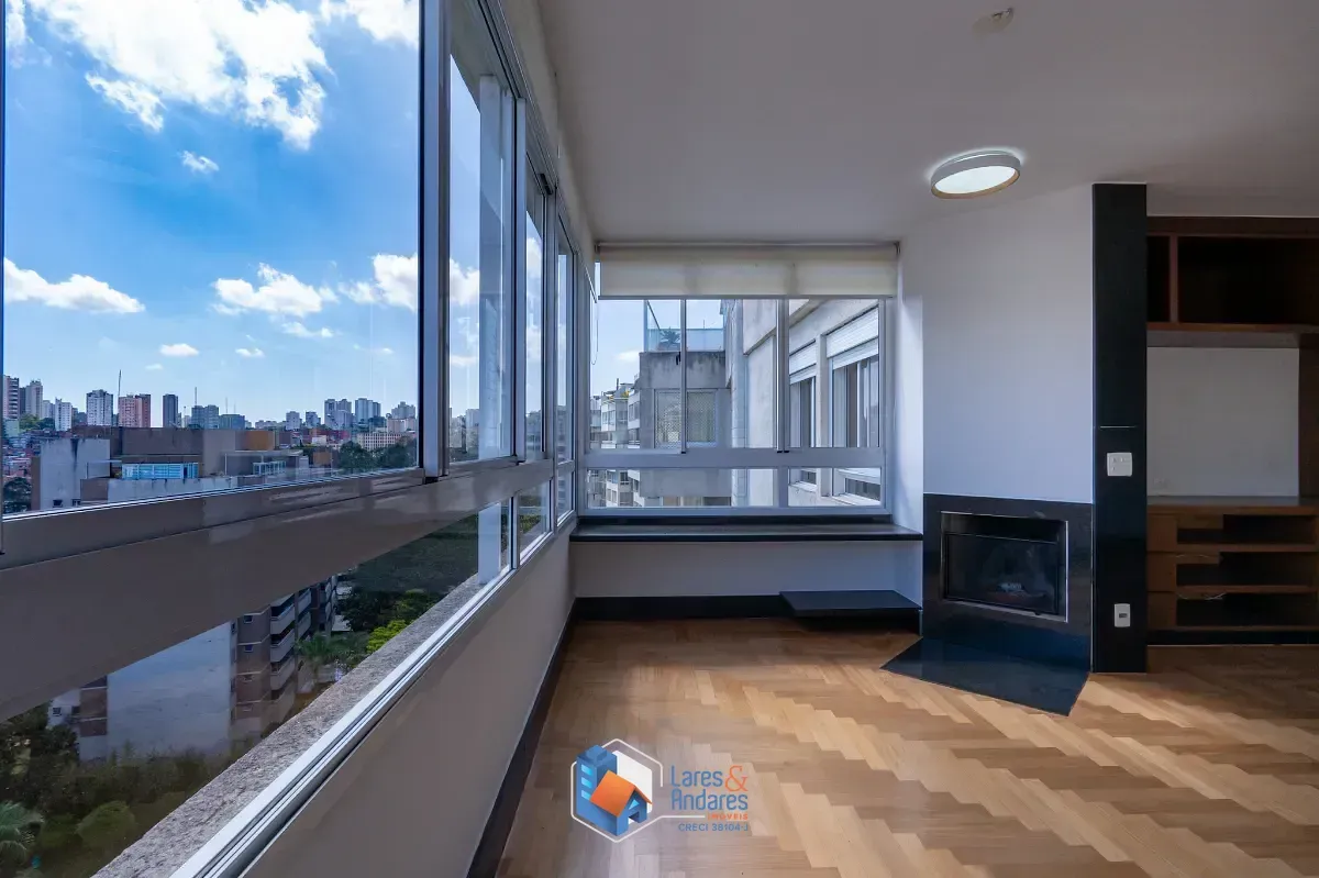 Imagem Cobertura para venda em Paraíso do Morumbi com 3 quartos, sendo 2 suítes, 236m²