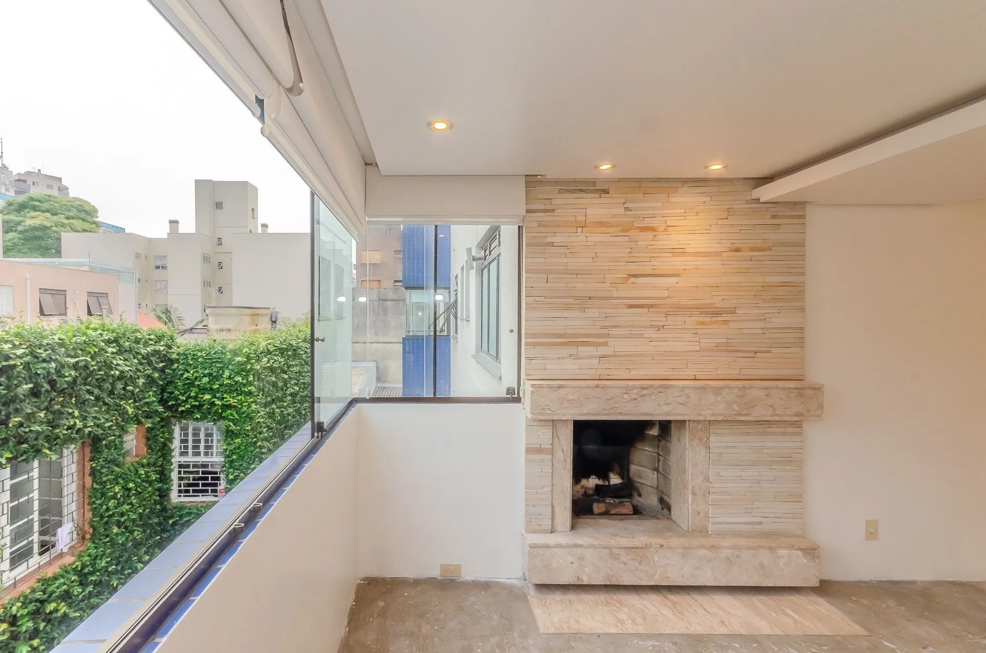Imagem Edifício Luciana - Apartamento a venda com 2 dormitórios no Bairro Petrópolis