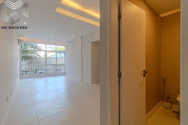 Imagem Imperdível oportunidade de adquirir um apartamento de luxo em Ipanema, Rio de Janeiro - 3 quartos, 1 suíte, 1 sala, 3 banheiros, 112m².