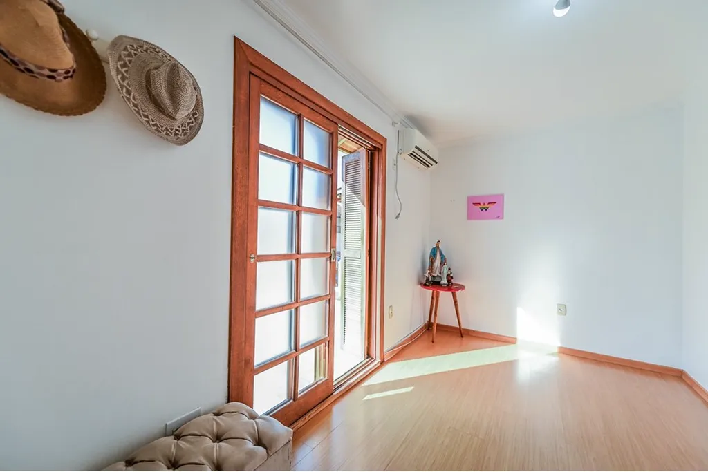 Imagem Casa de Condomínio em Hípica