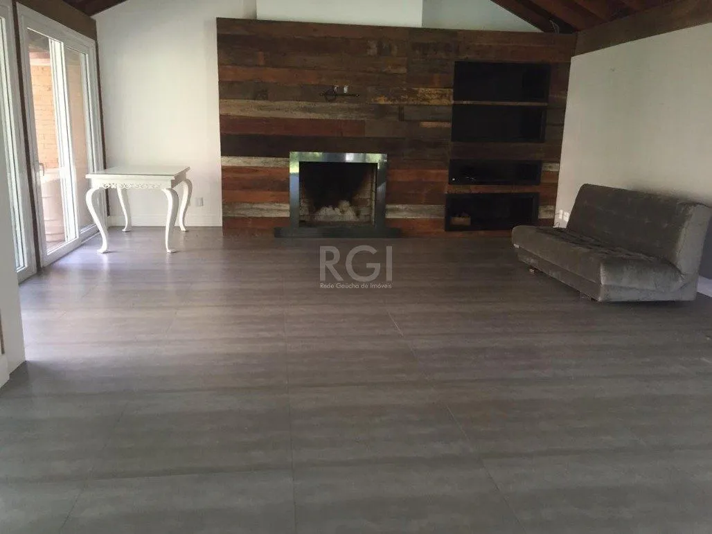 Imagem Casa Condominio para Venda - 302.82m², 4 dormitórios, sendo 3 suites, 2 vagas - Ilha Da Pintada