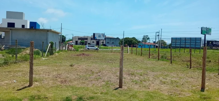 Imagem Terreno à venda em Garopaba-SC, bairro Encantada, 361,35 m² de área - Oportunidade!