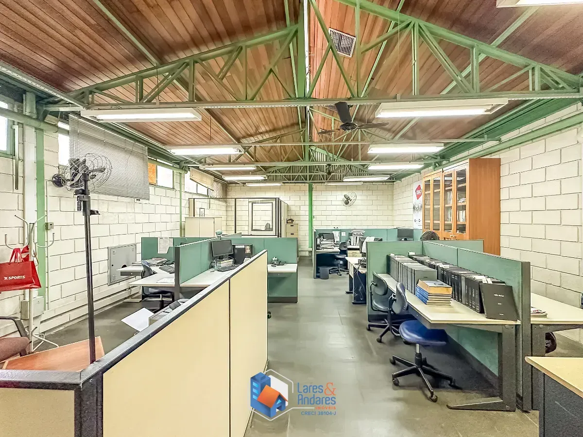 Foto do imóvel Casa comercial para venda em Água Branca, 436m² em Rua Dona Germaine Burchard