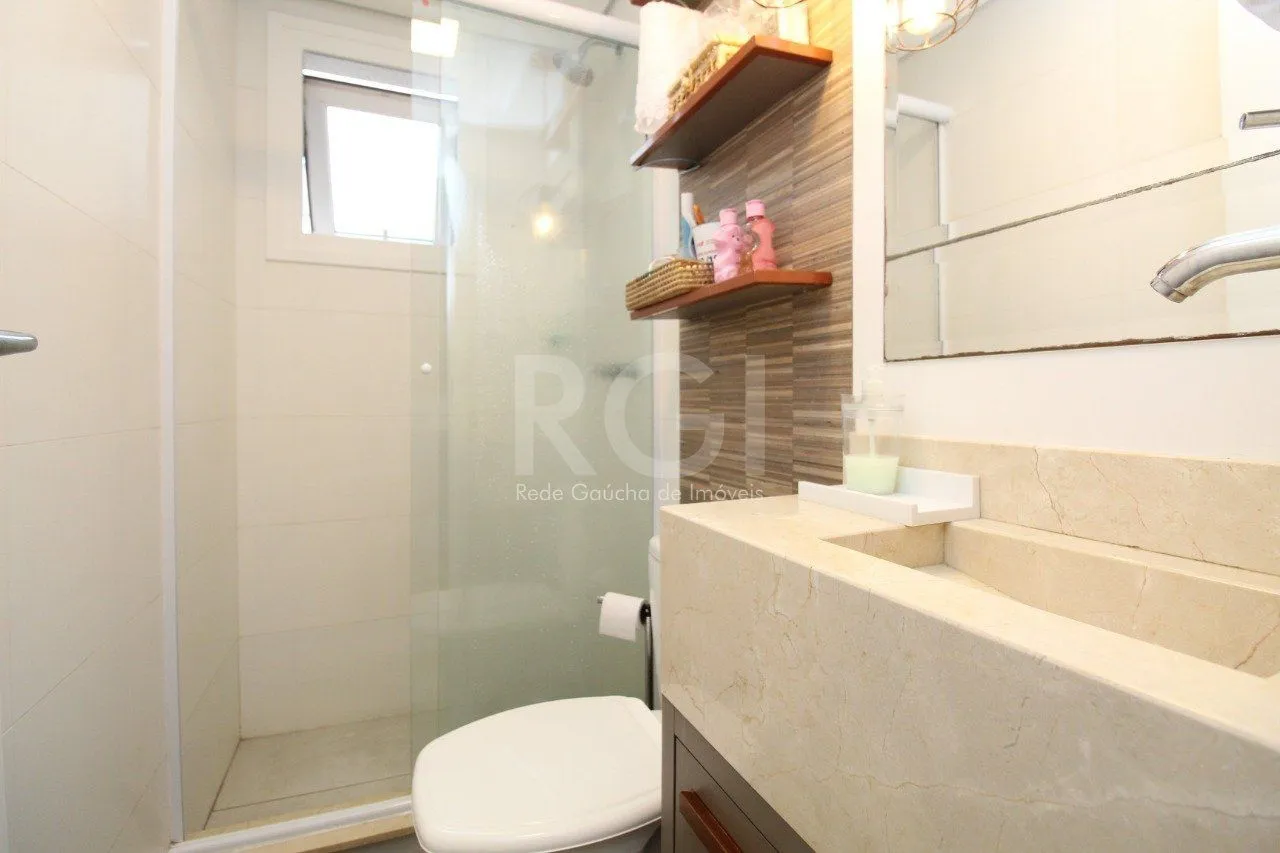 Imagem Cobertura para Venda - 106.84m², 3 dormitórios, sendo 2 suites, Petrópolis