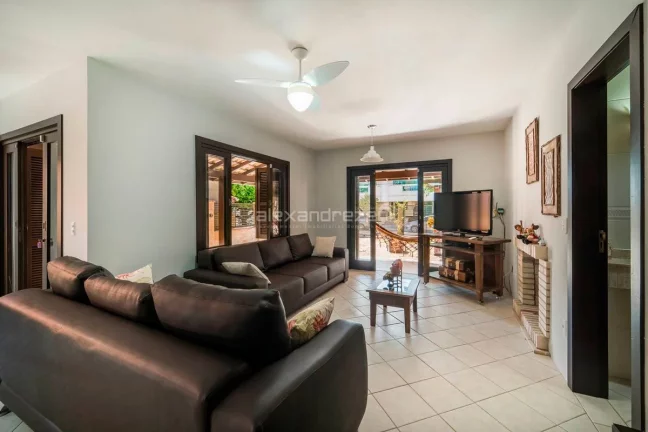Imagem Casa duplex 2 dormitórios