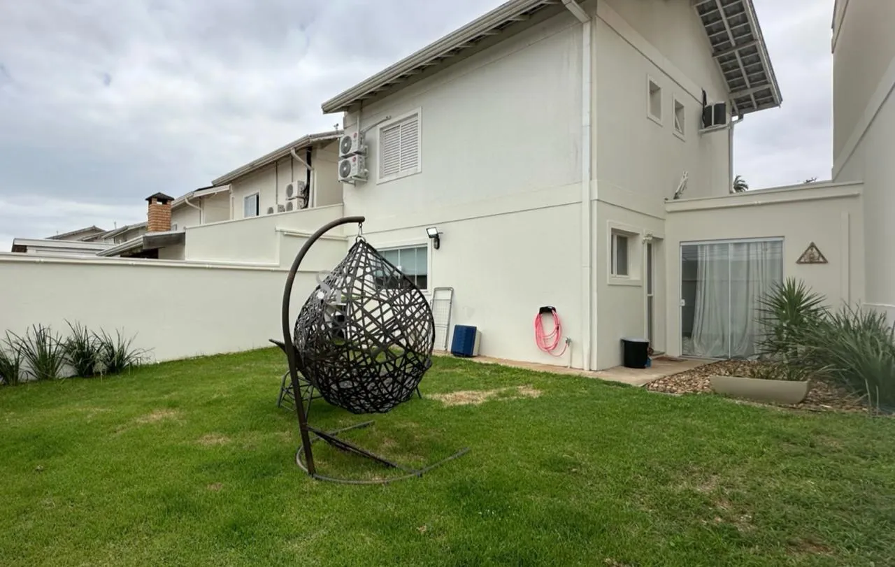 Imagem Casa à venda em região privilegiada, perfeita para quem busca um lar aconchegante e espaçoso para sua família