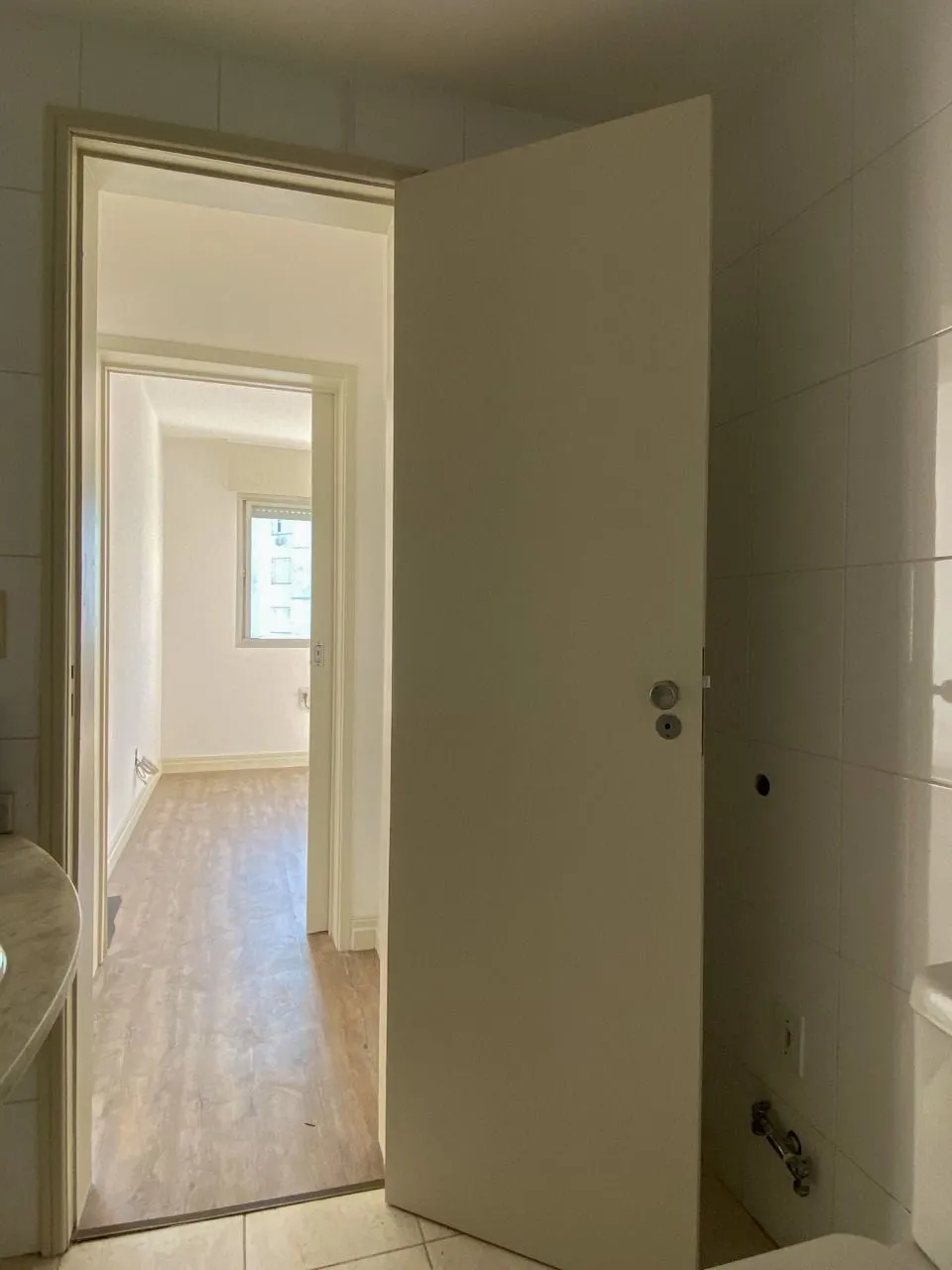 Imagem APARTAMENTO DE FRENTE, 1 DORMITÓRIO COM VAGA DE GARAGEM NA DUQUE