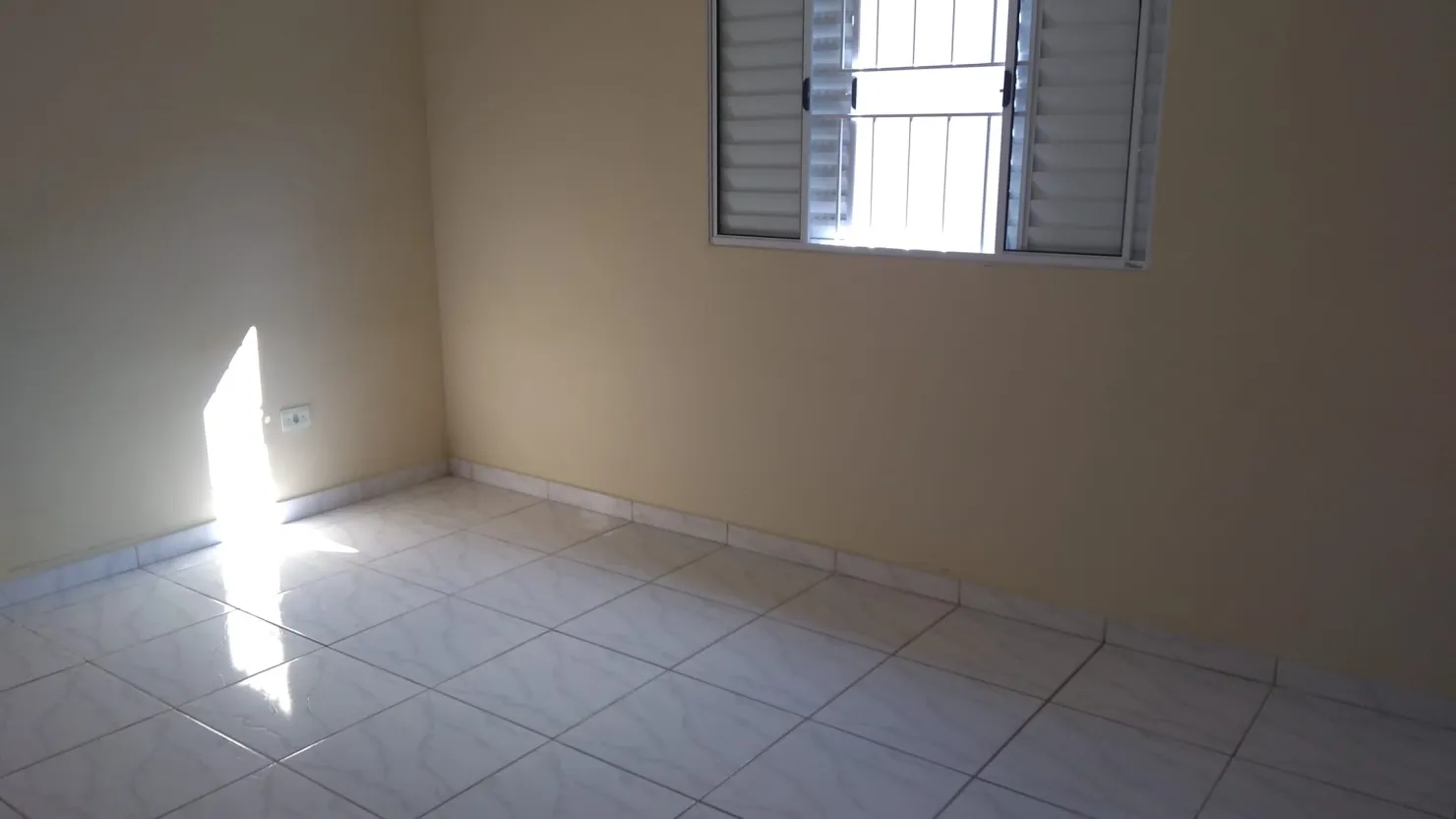 Foto do imóvel Casa à venda 2 Quartos, 2 Vagas, 125M², Mantiqueira, Pindamonhangaba - SP