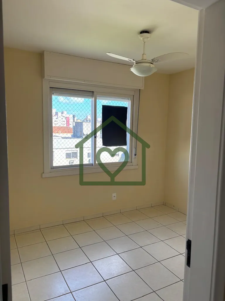 Imagem VENDO E FACILITO, ótimo apartamento com 2 dormitórios, 1 banheiro com gás central, ampla cozinha ...