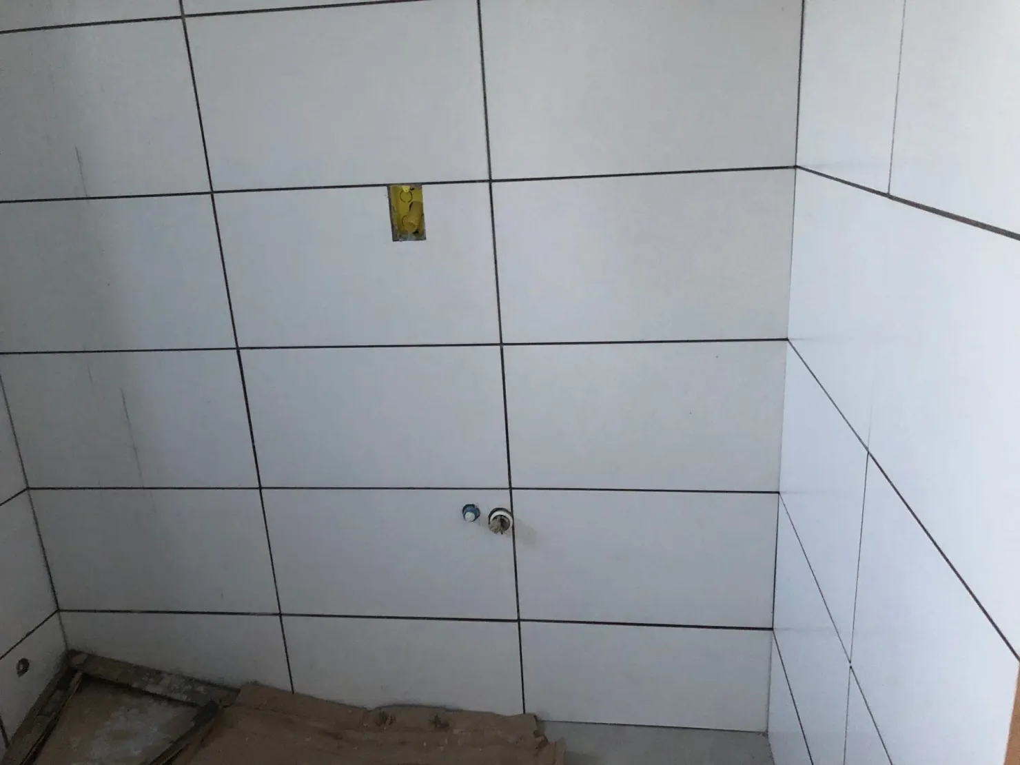 Imagem Apartamento à venda 1 Suite, 1 Vaga, 474.72M², Conjunto Habitacional Terra dos Ipês W, Pindamonhangaba - SP | Edifício Orquídea