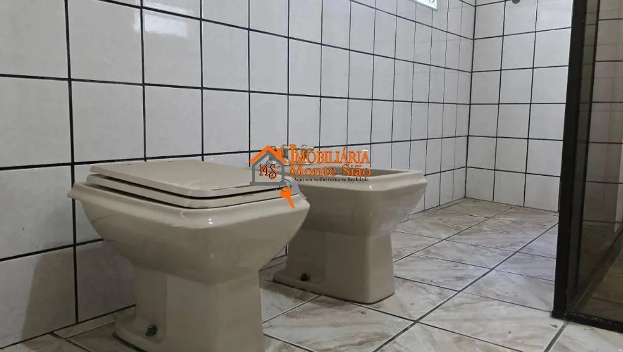 Imagem Sobrado com 2 dormitórios à venda, 242 m² por R$ 750.000,00 - Jardim Vila Galvão - Guarulhos/SP