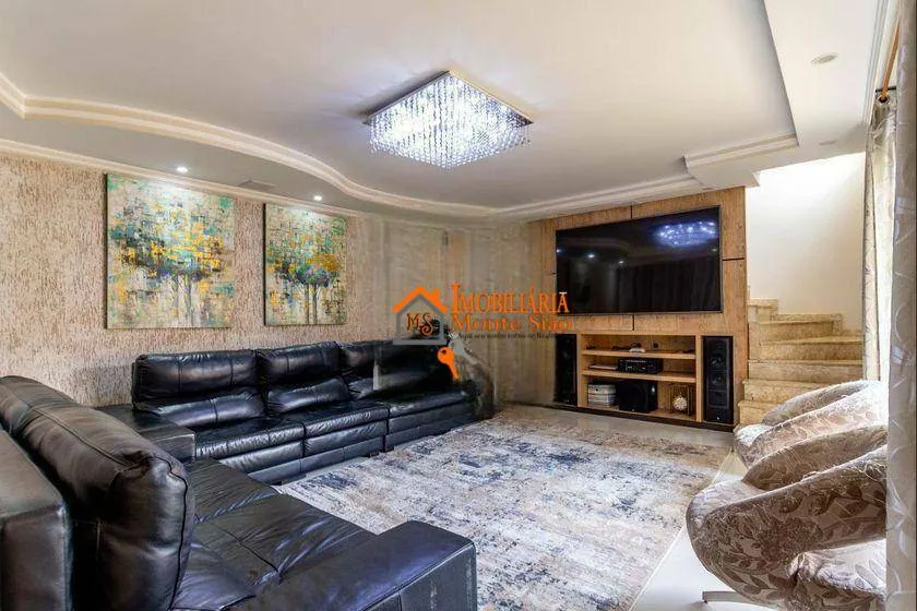 Foto do imóvel Sobrado com 3 dormitórios à venda, 200 m² por R$ 1.100.000,00 - Cocaia - Guarulhos/SP