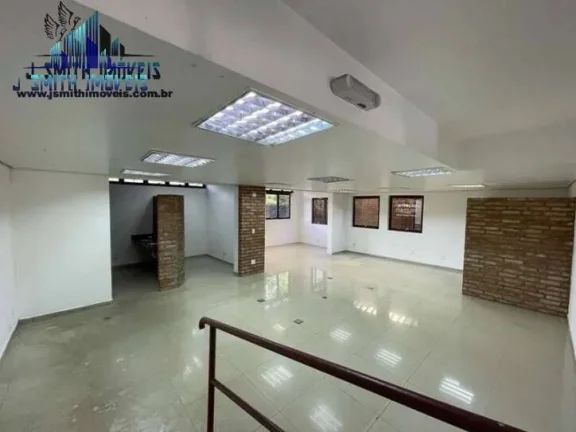Imagem Loja muito ampla, com 3 pavimentos e vários cômodos e acessos independentes!
Com 320,00 m², andar...