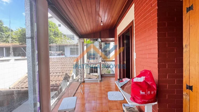 Imagem Casa duplex a venda em bairro das Águas em Ipatinga super grande de 345m², 3 dormitórios e muito mais.