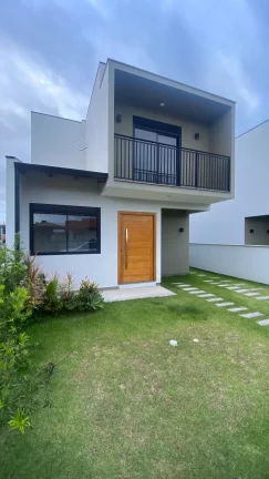 Imagem Casa dos Sonhos com 3 Dormitórios em Garopaba-SC - Alto Padrão e Ótima Localização