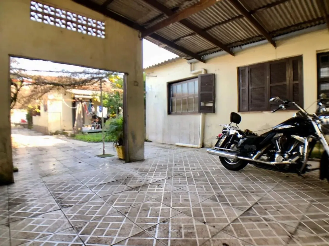 Imagem Casa com 2 dormitórios e 150m², no Bairro Jardim Sabará