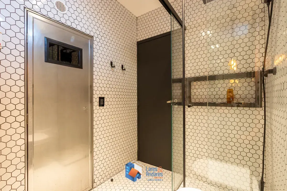 Imagem Cobertura para venda em Indianópolis com 3 quartos, sendo 1 suíte, 245m²