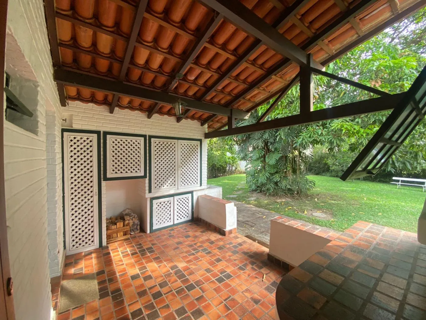 Imagem Casa em Condomínio para Venda em Petrópolis / RJ no bairro Itaipava