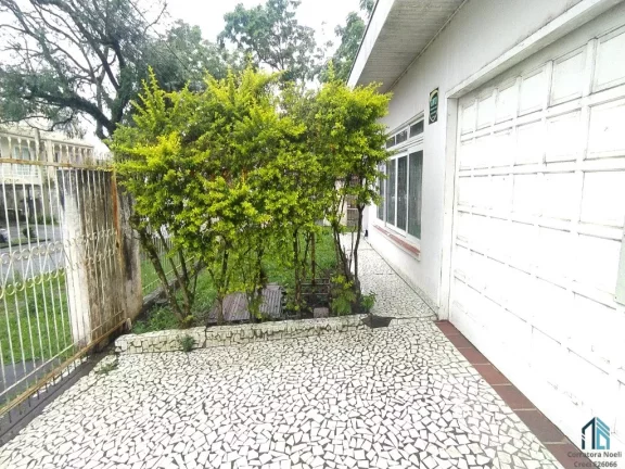 Imagem Terreno no Tarumã, com casa em Curitiba PR