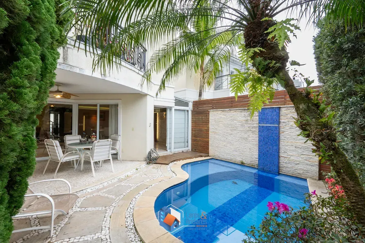 Imagem Casa no condomínio América para venda com 4 quartos, sendo 4 suítes, 383m²