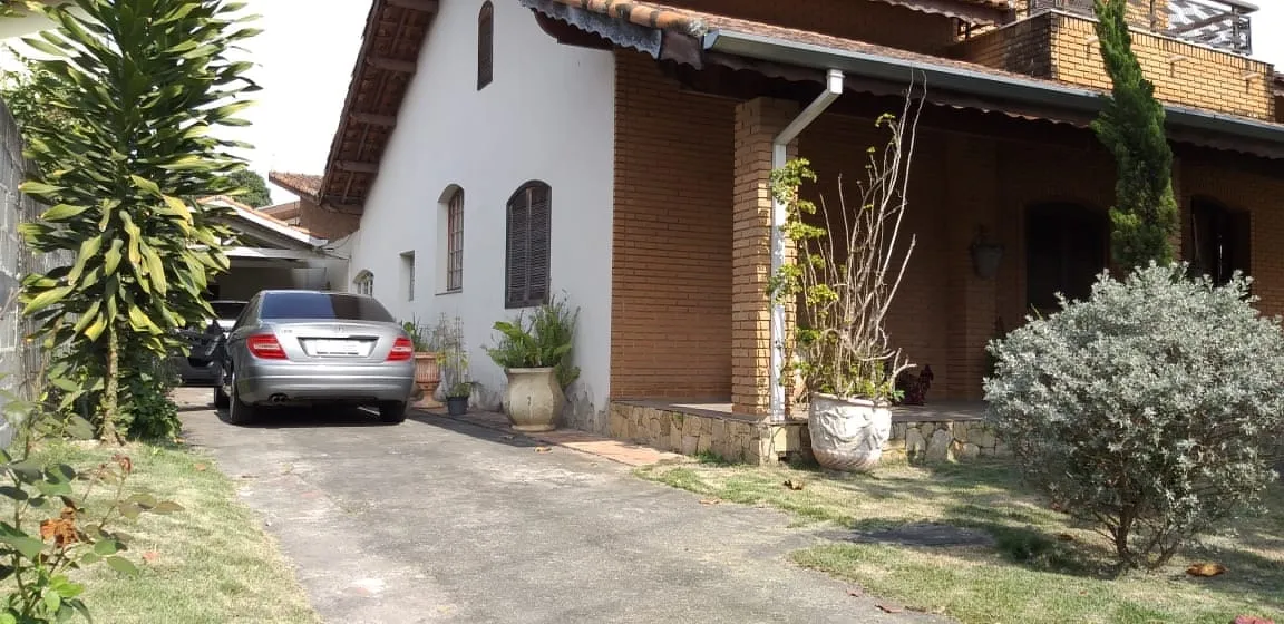 Imagem Casa à venda e locação 3 Quartos, 8 Vagas, Centro, Tremembé - SP