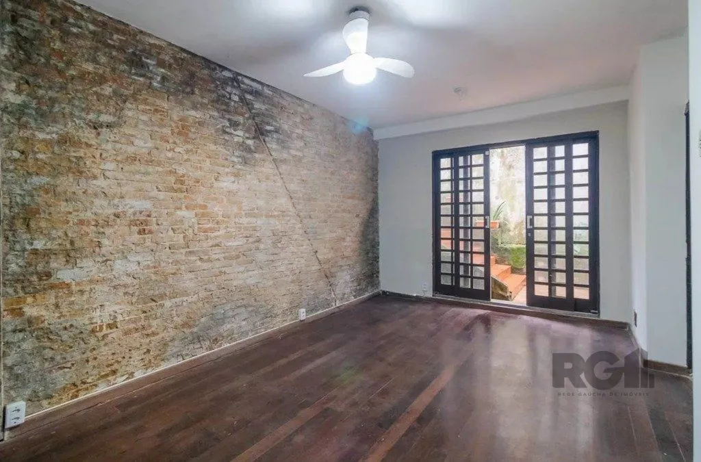 Imagem Casa para Venda - 160m², 3 dormitórios, sendo 1 suite, 2 vagas - Teresópolis
