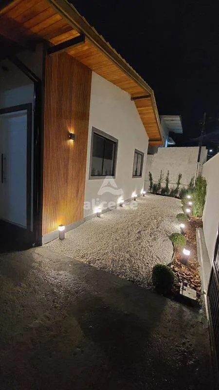 Imagem CASA 3 QUARTOS COM SUÍTE, PISCINA E EDÍCULA - SERRARIA - SÃO JOSÉ/SC